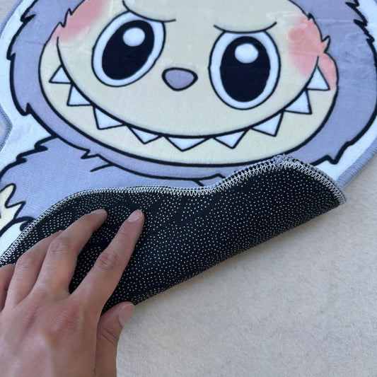 LABUBU STANDING RUG GREY